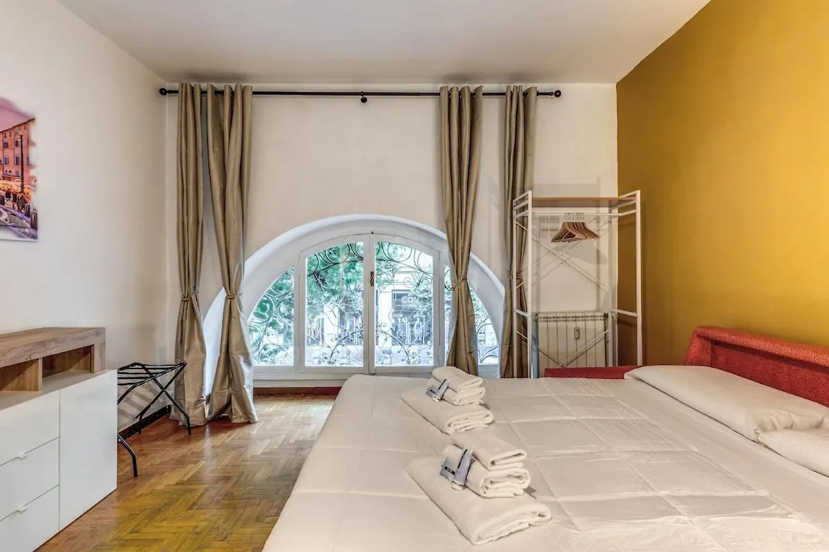 Apartment Dimora Lunetta - Modern Flat In Vatican District Rome Italy