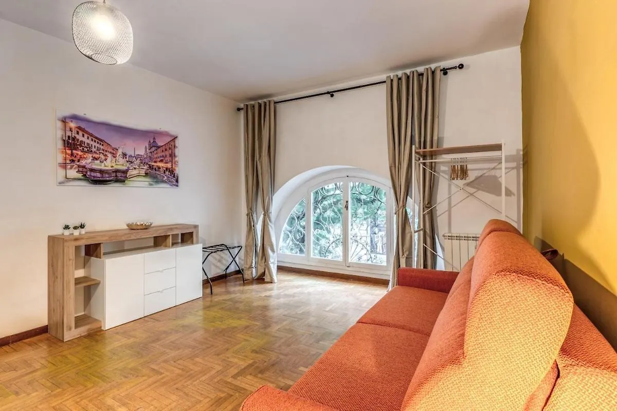 Apartment Dimora Lunetta - Modern Flat In Vatican District Rome Italy